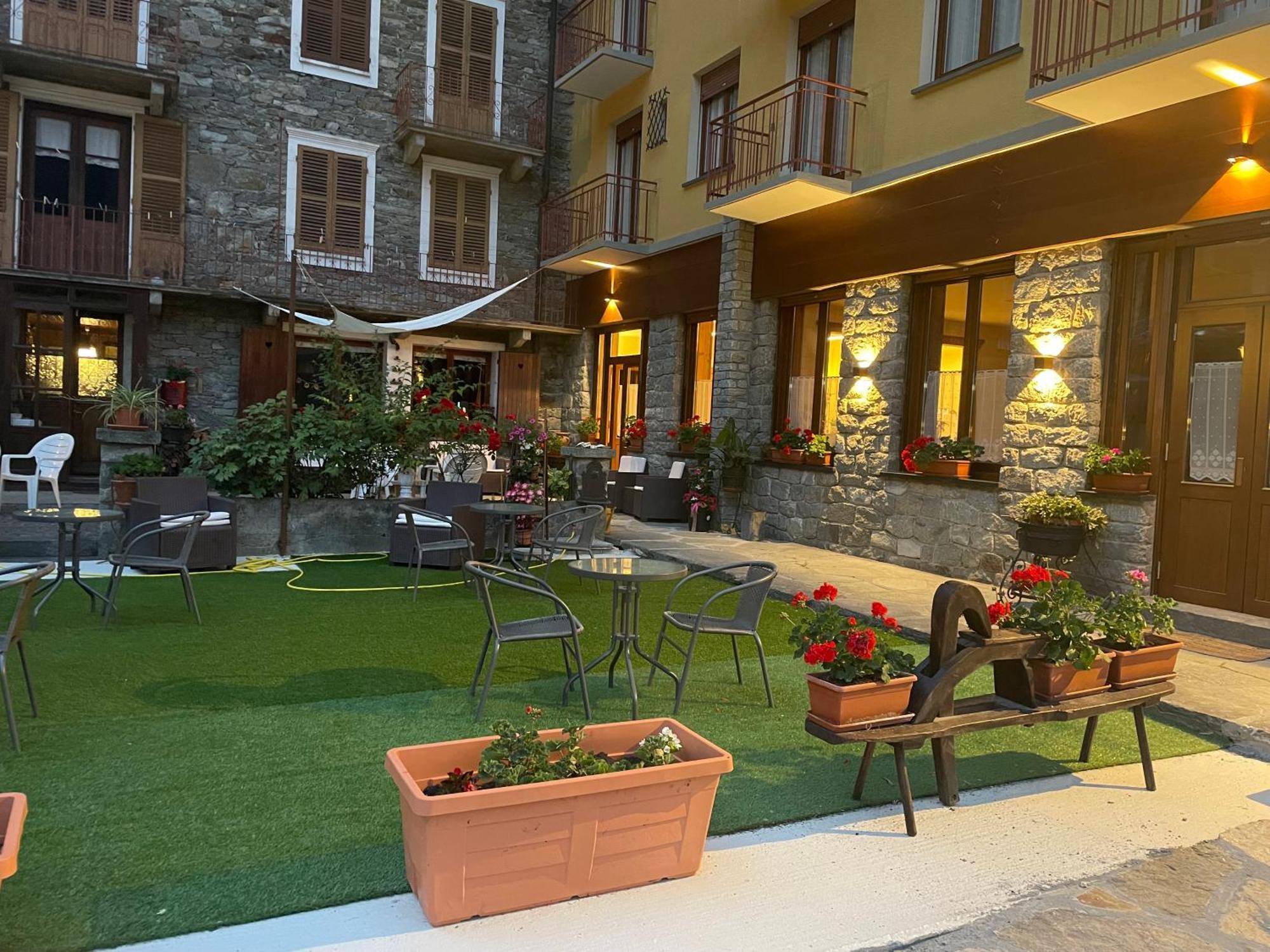 Albergo Mologna Gaby Exterior foto